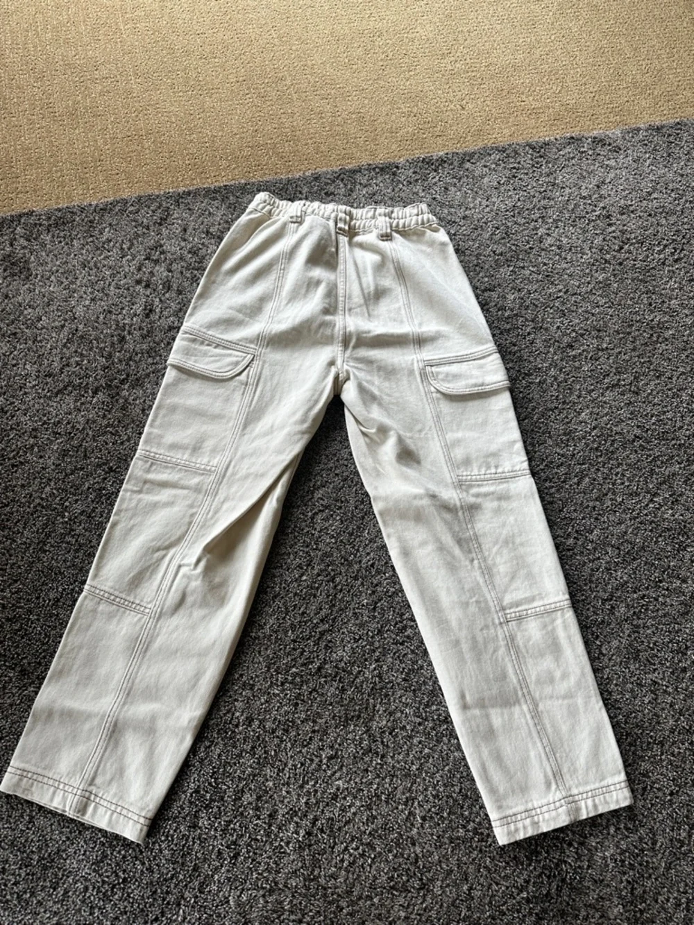 PacSun Women's Straight Leg Cargo Pants in Off-White Light Tan Size Small - Picture 2 of 11
